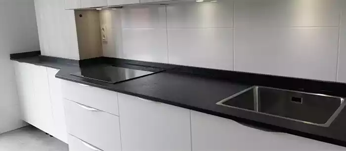 Encimeras negras para Cocina - Mármoles Tofé - La Rioja