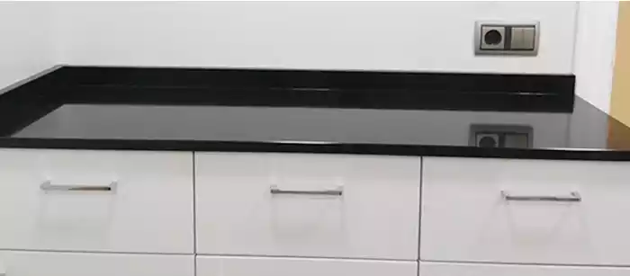 Encimeras negras para Cocina - Mármoles Tofé - La Rioja