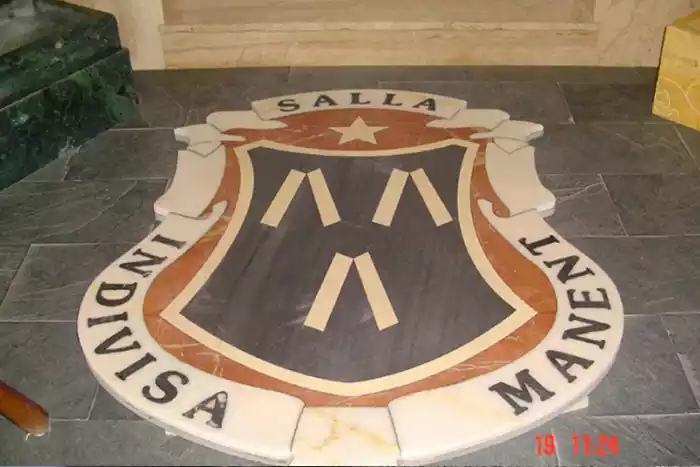 Decoración y Obra con mármol - Mármoles Tofé - La Rioja - Escudos de Mármol