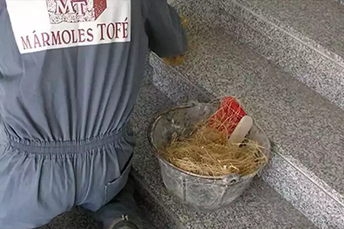 Decoración y Obra con mármol - Mármoles Tofé - La Rioja - Escaleras de Mármol