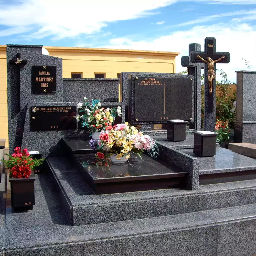 Arte Funerario - Panteones - Mármoles Tofé - La Rioja