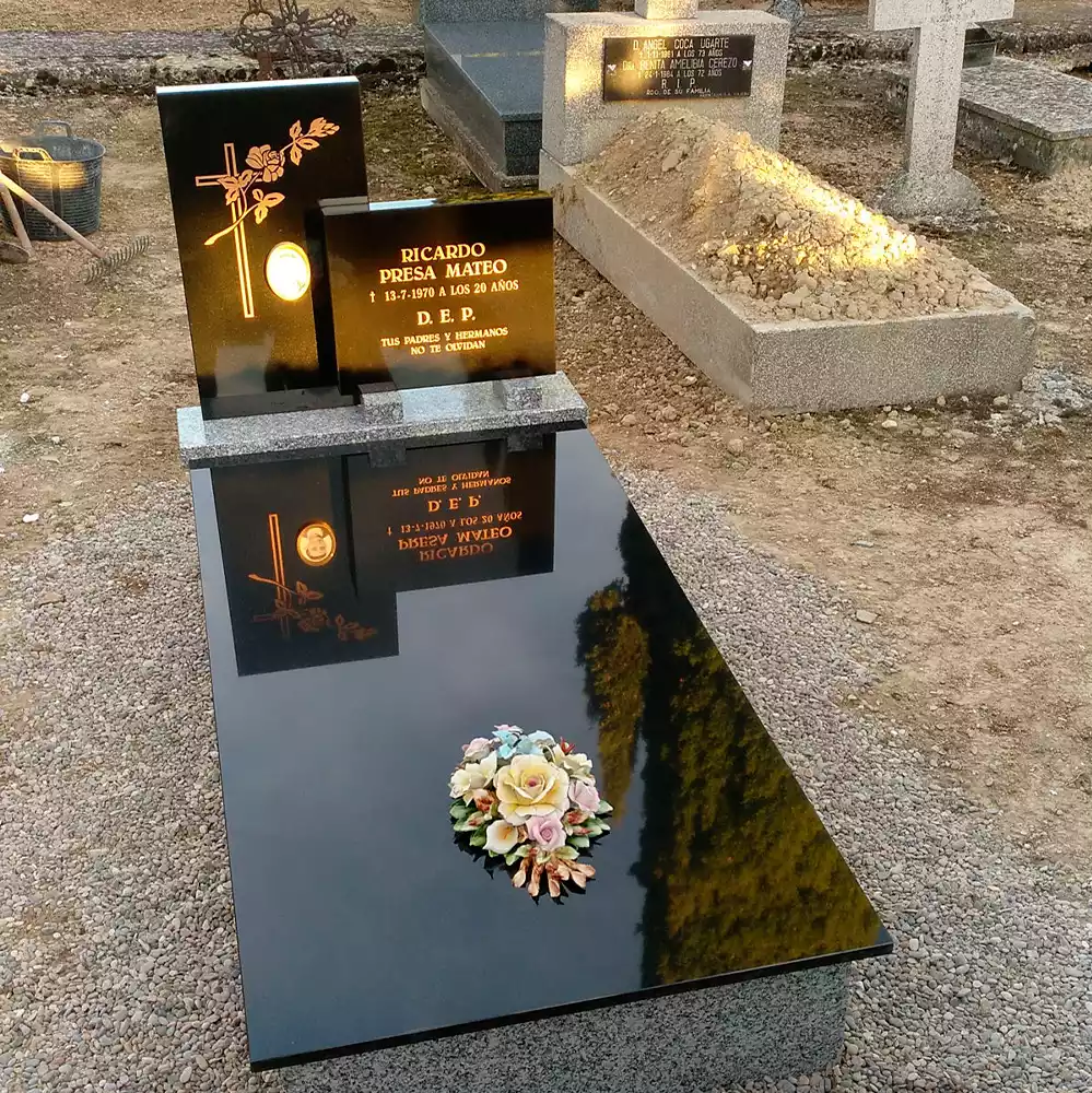 Arte Funerario - Tumbas - Mármoles Tofé - La Rioja