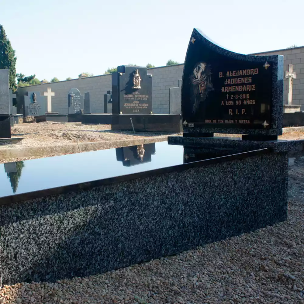 Arte Funerario - Tumbas - Mármoles Tofé - La Rioja