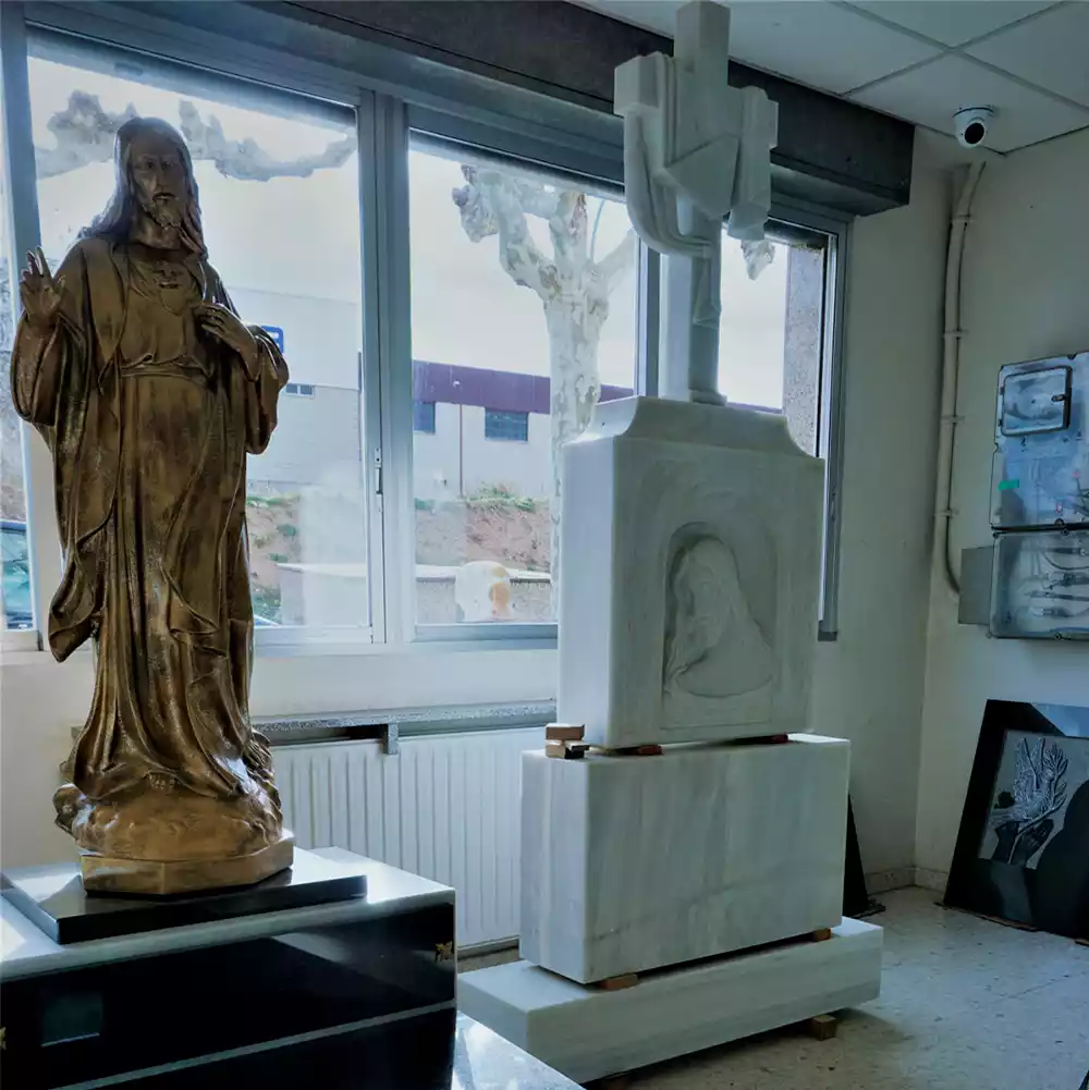 Arte Funerario - Tumbas - Mármoles Tofé - La Rioja