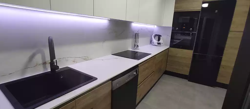 Porcelánico para encimeras en Logroño instalado por Mármoles Tofé